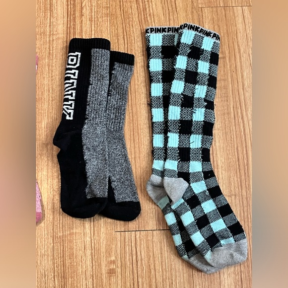 4 pairs of Pink Victoria’s Secret Socks. 2 High and 2 low. - Picture 4 of 8